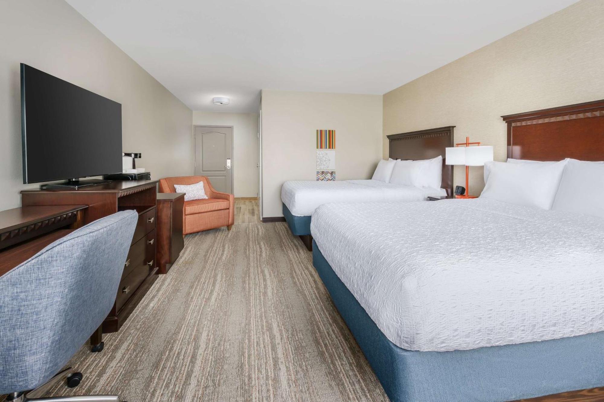 Hampton Inn & Suites Thousand Oaks Exterior photo